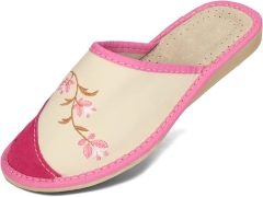 BAWAL منتجات جلدية، نعال صوفية، أحزمة، أحذية، مصنع في بولندا